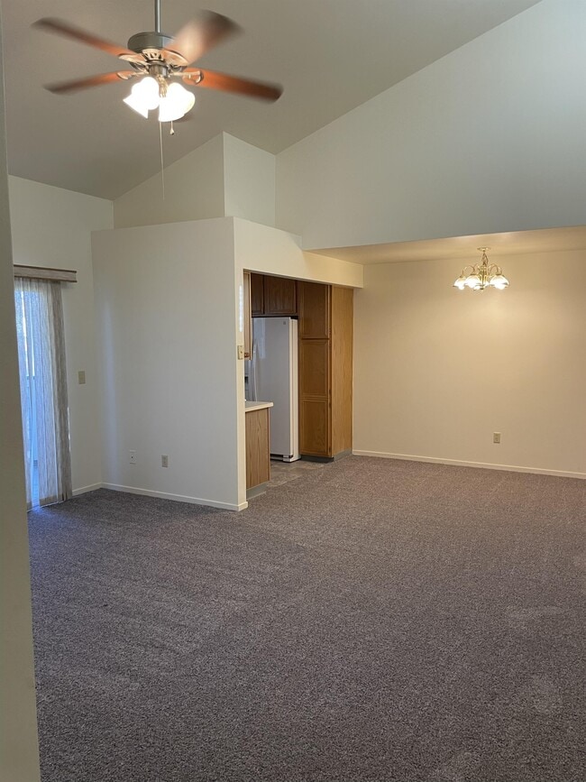 Building Photo - 2667 Sycamore Glen Dr