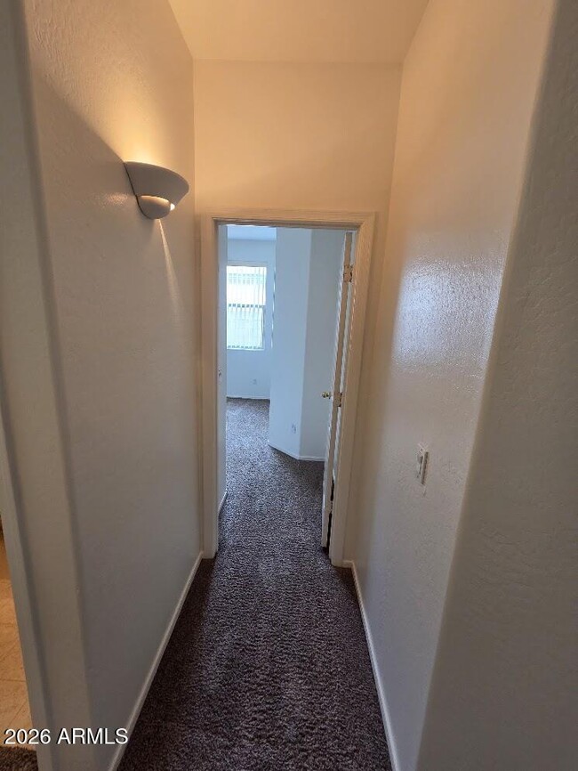Building Photo - 12901 W Glenrosa Dr