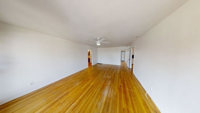 Building Photo - 3BD/2BA on Dorothy Drive!