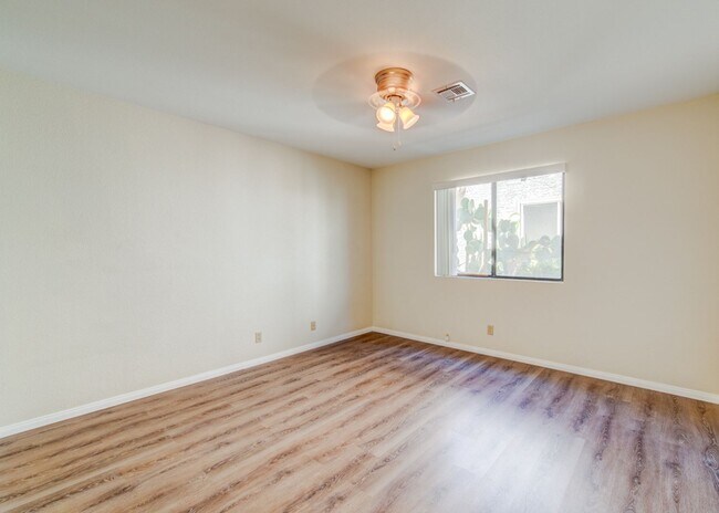 Building Photo - Status: Accepting Applications