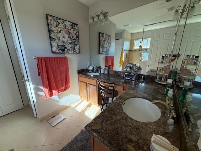 Building Photo - 12091 SW Bennington Cir