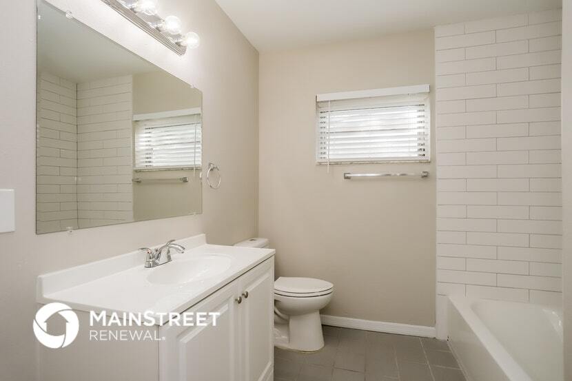 Building Photo - 11373 116th Ave N