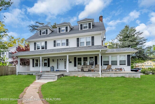 Building Photo - 309 Cedar Ave