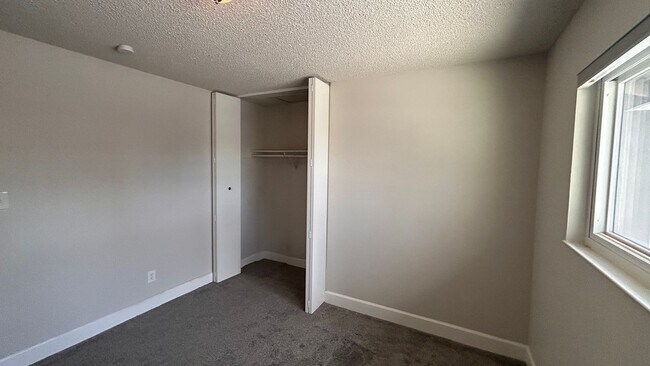 Building Photo - 2960 Cabrillo Dr