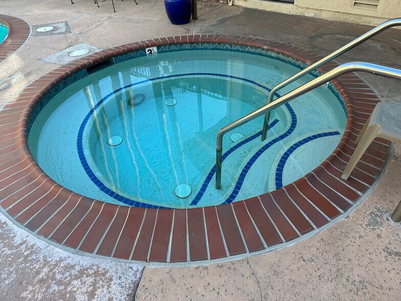 Building Photo - 26130 Narbonne Ave