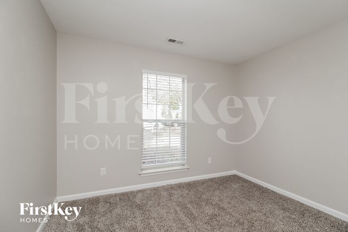 Building Photo - 8400 Galena View Dr