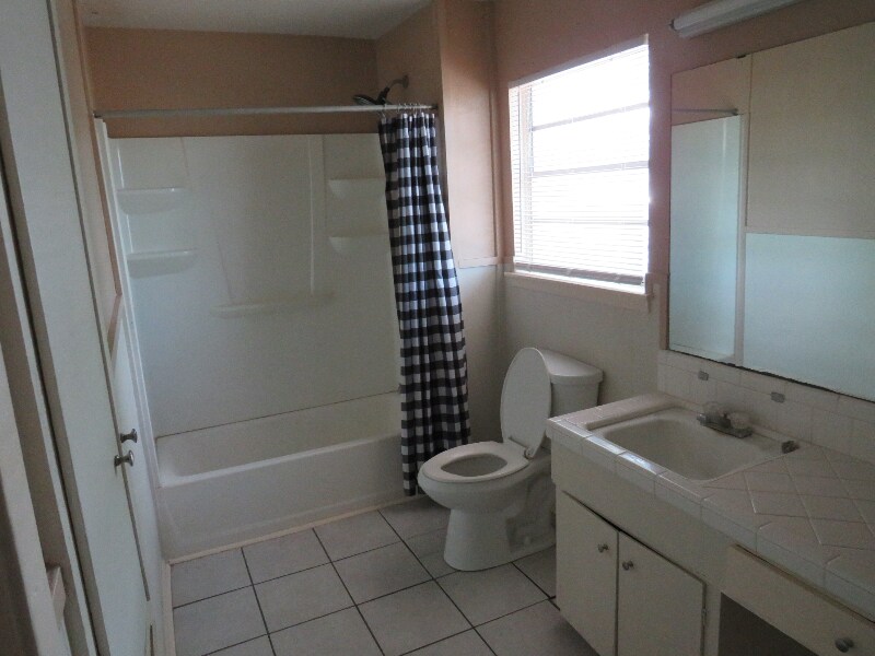 Building Photo - 9715 Nona Kay Dr