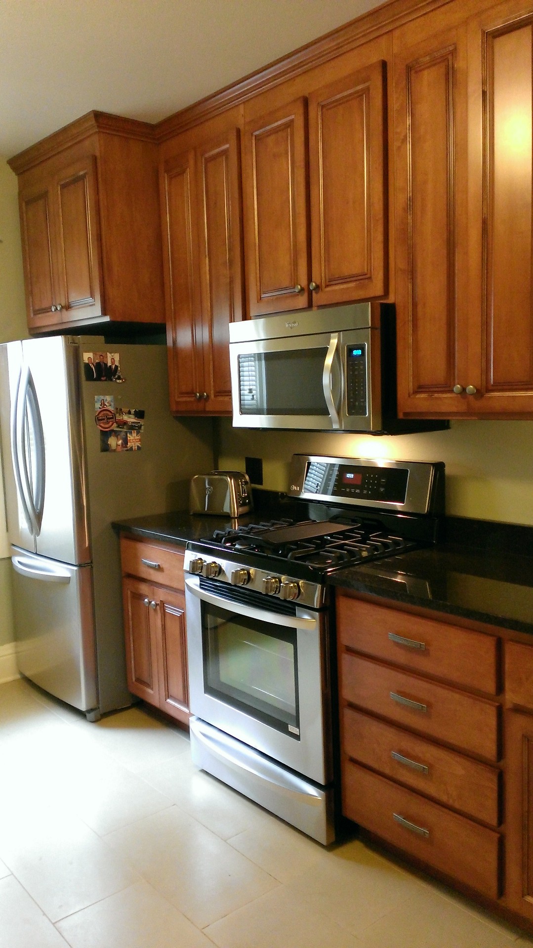 Stainless steel applicances - 1310 S Phillips Ave