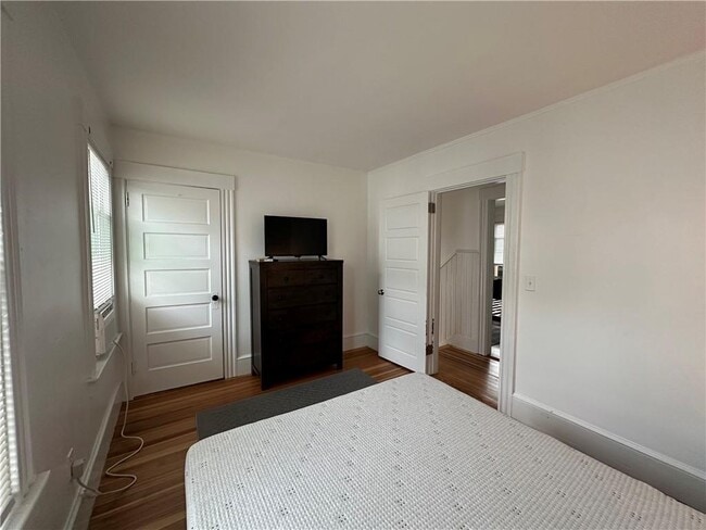 Building Photo - 15 Kilburn Ct