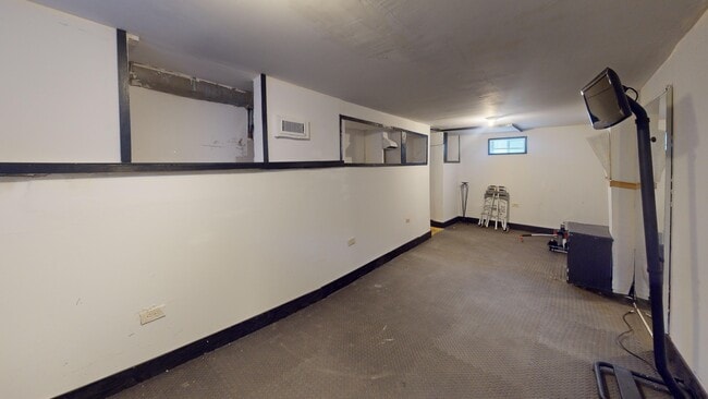 Building Photo - 55 Metropolitan Ave