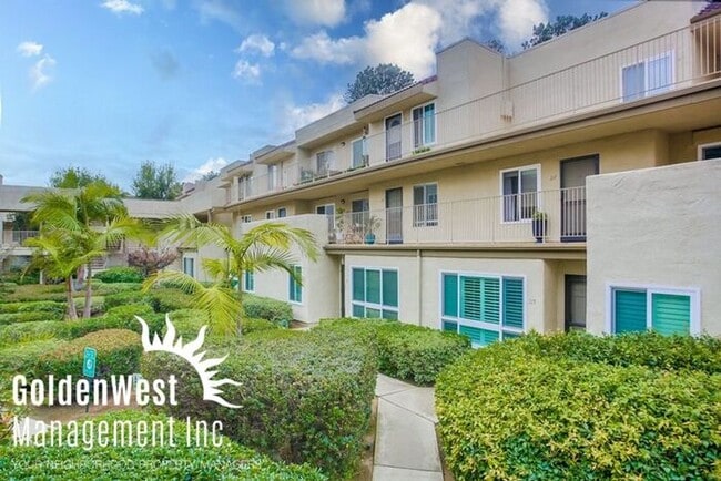 Building Photo - Upgraded 1Bdm 1Ba Condo in Beautiful Del Mar