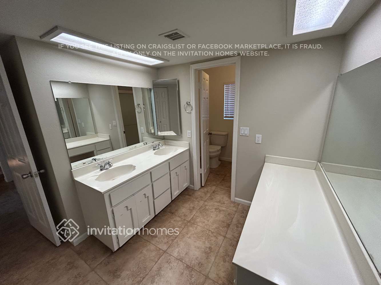 Building Photo - 5301 W Wood Dr