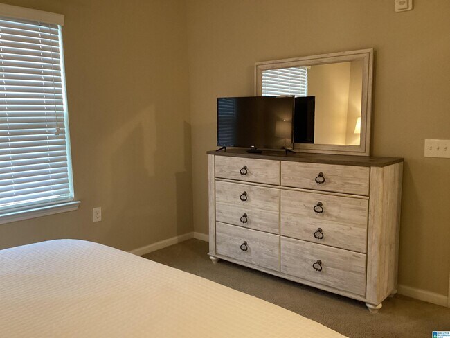Building Photo - 5050 Cahaba River Rd