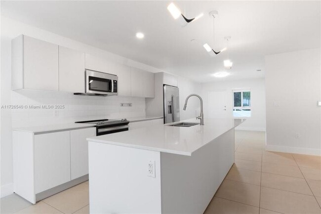 Primary Photo - 3 bedroom in Aventura FL 33180