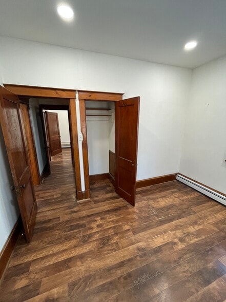 Building Photo - 44 Cedar Ave