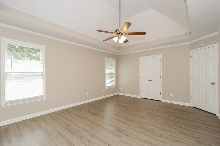 Building Photo - 2969 Kaley Dr NW