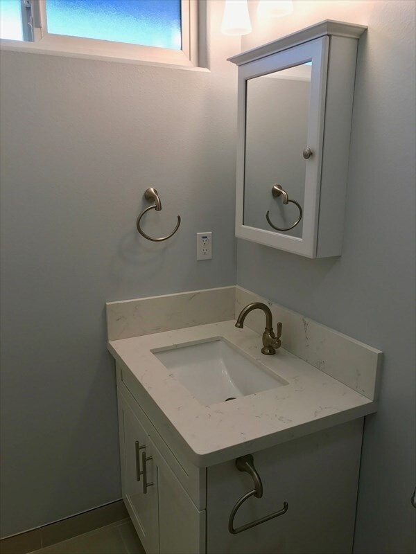 Building Photo - Beautiful 3 bedroom 2 bath in Ainaloa