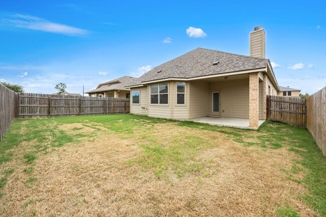 Building Photo - 1414 Fawn Lily Dr