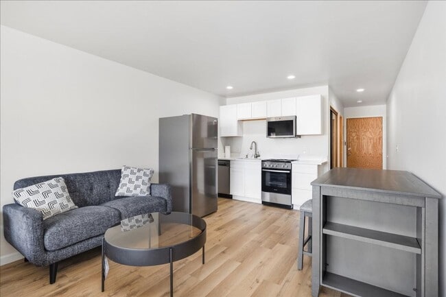 Primary Photo - Winter Seasonal Rental- Cedar Lodge 218