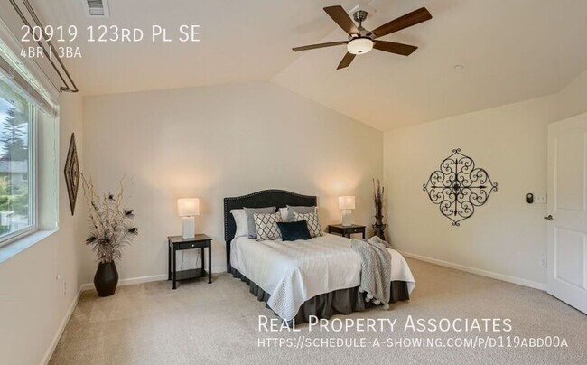 Building Photo - 20919 123rd Pl SE