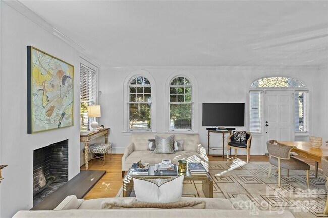 Building Photo - 609 Queens Rd