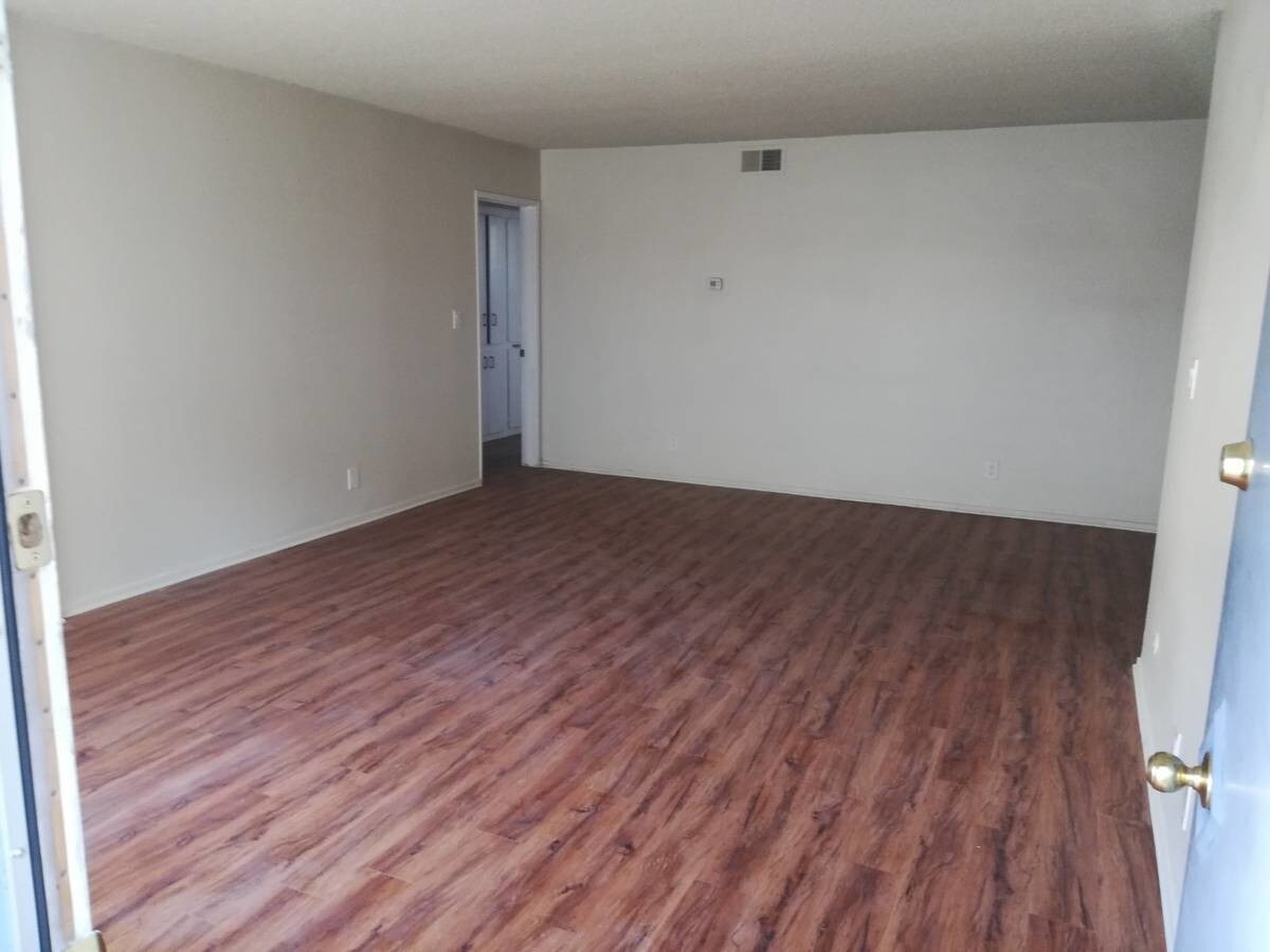 Building Photo - 7009 Coldwater Canyon Ave