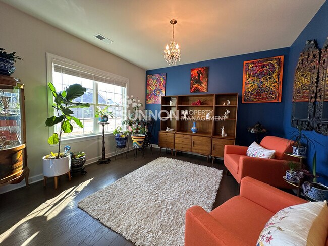 Building Photo - Gorgeous 3 Bed 3 Bath Home in Huntersville