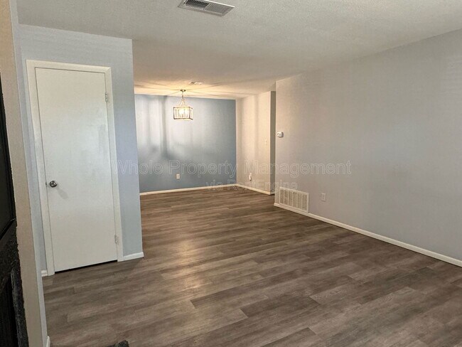 Building Photo - 2380 E Geddes Ave