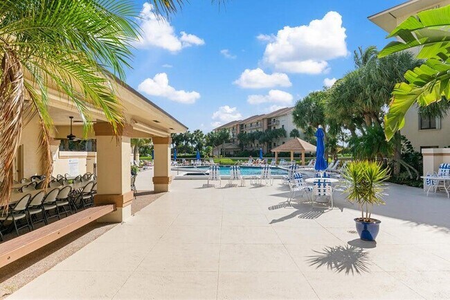 Building Photo - 2101 Marina Isle Way