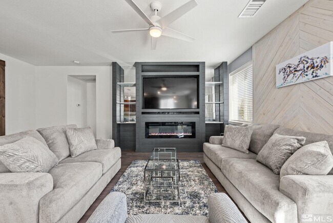 Building Photo - 10270 Gold Mine Dr