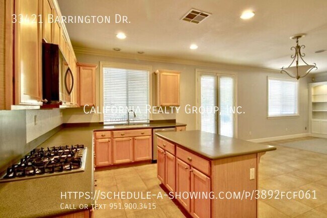 Building Photo - 33421 Barrington Dr