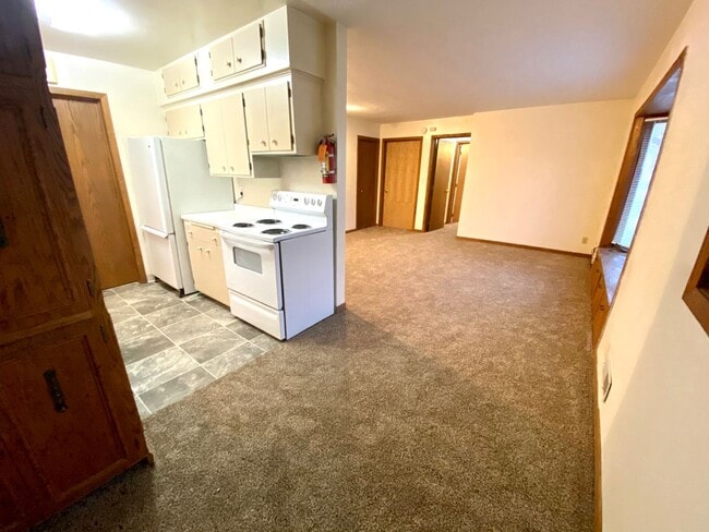 Building Photo - 1 Bed 1 Bath Duplex in Moorhead!