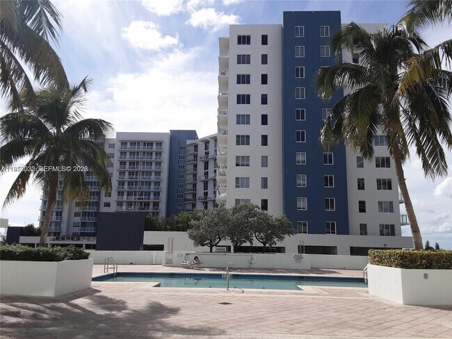 Building Photo - 140 S Dixie Hwy