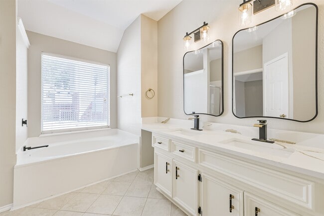 Building Photo - 26845 Iron Manor Ln