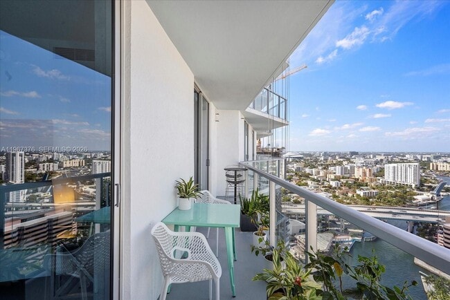 Building Photo - 185 SW 7th St