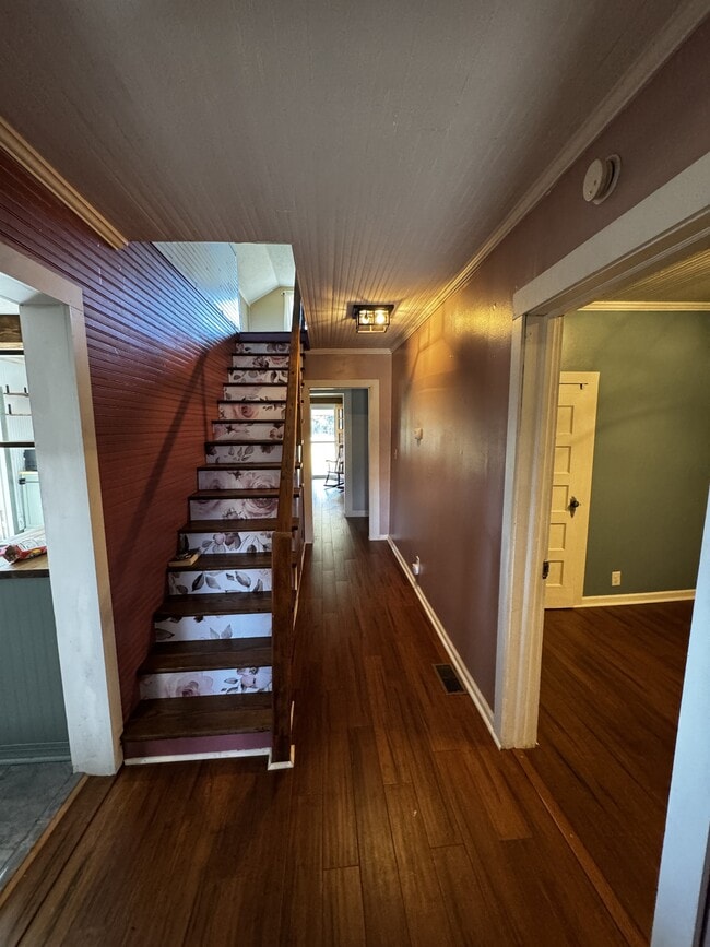 Building Photo - 2728 W Barr Rd