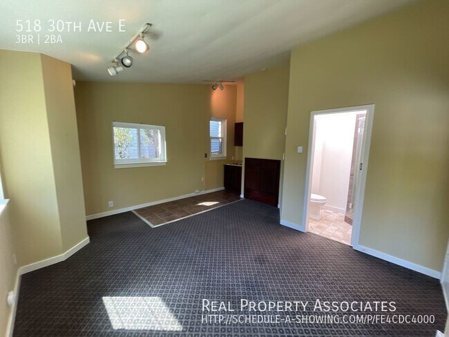 Building Photo - Madison Valley Bungalow