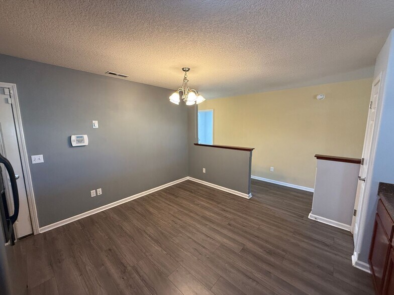 Building Photo - 3921 Stanton Hall Pkwy