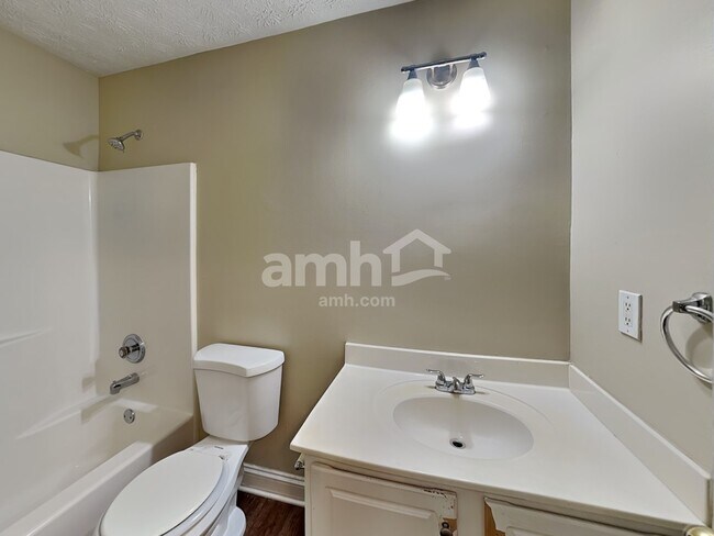 Building Photo - 2710 Meadow Gate Way