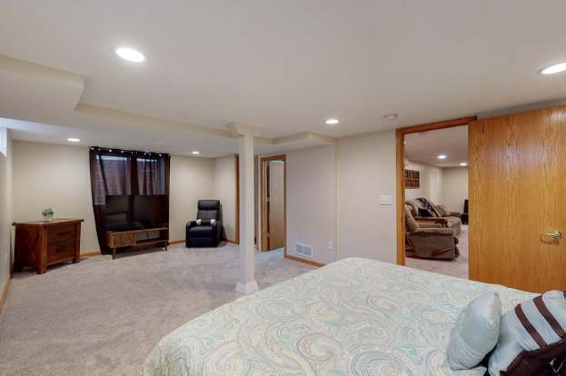 Building Photo - 1106 8th Ave SW