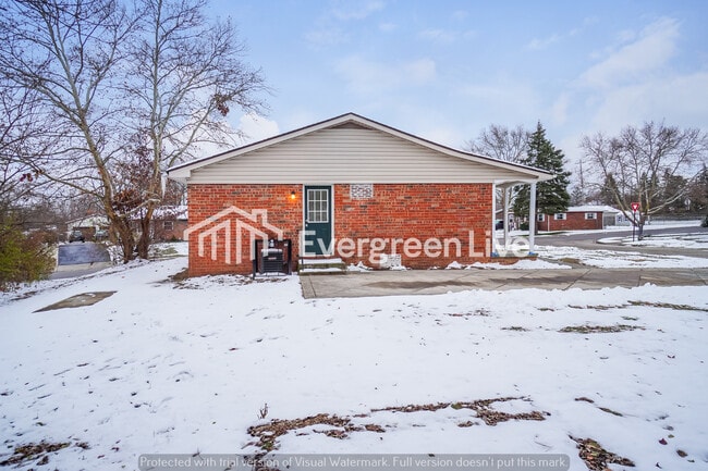 Building Photo - 3020 Rivercliff Rd