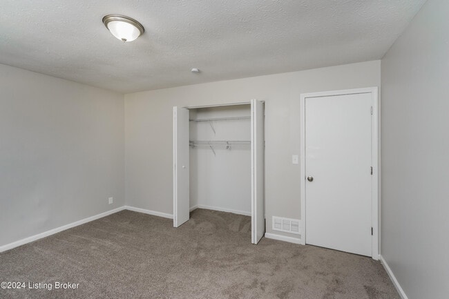 Building Photo - 1419 Knight Rd