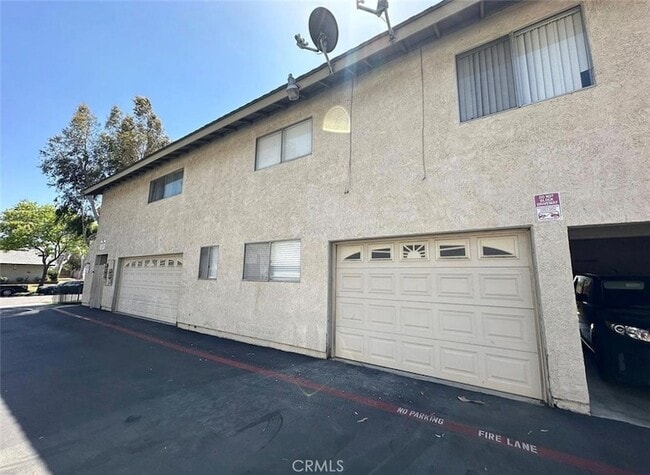 Building Photo - 1501 E Fairfield Ct