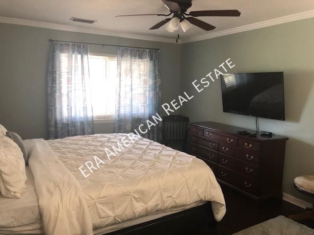 Building Photo - 726 Eglin Pkwy NE