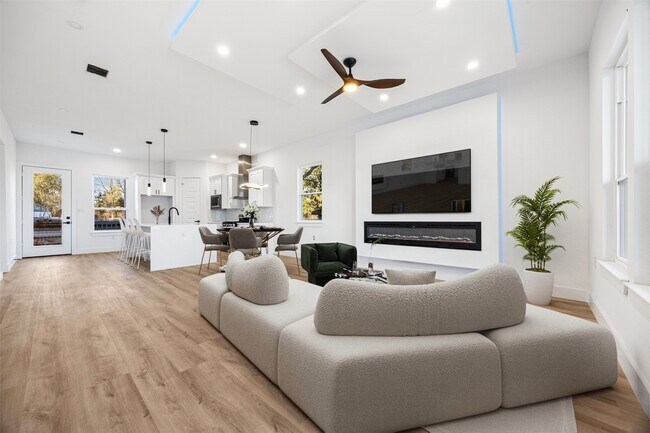 Building Photo - 610 Lettie St