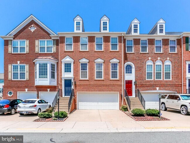 Building Photo - 8250 Red Carnation Ct