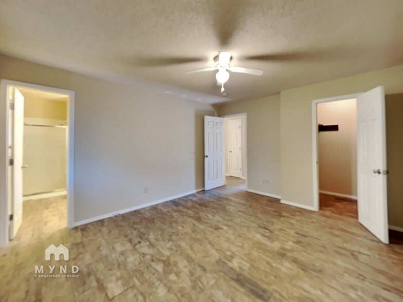 Building Photo - 2055 S Ferguson Ave
