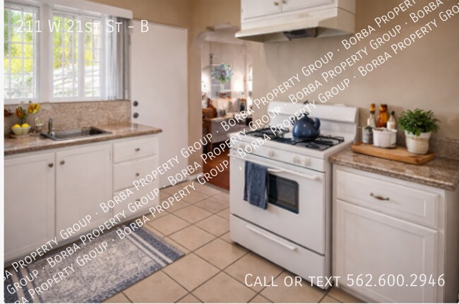 Building Photo - 211 W 21st St