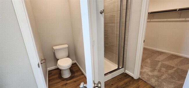 Building Photo - 409 Mira Mesa Dr