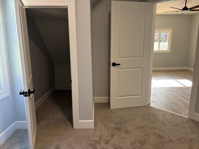 Building Photo - 239 West Ave